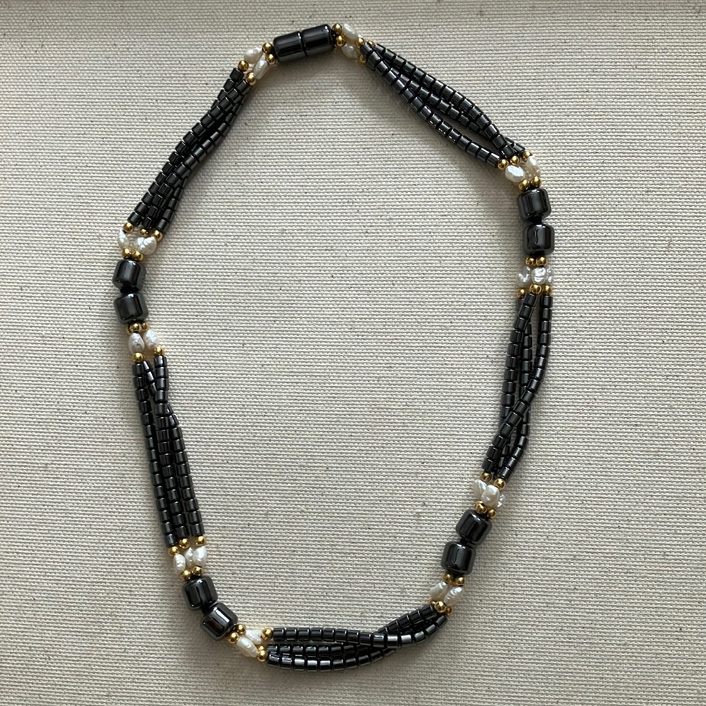 Gorgeous Fresh water pearl and Hematite Necklace